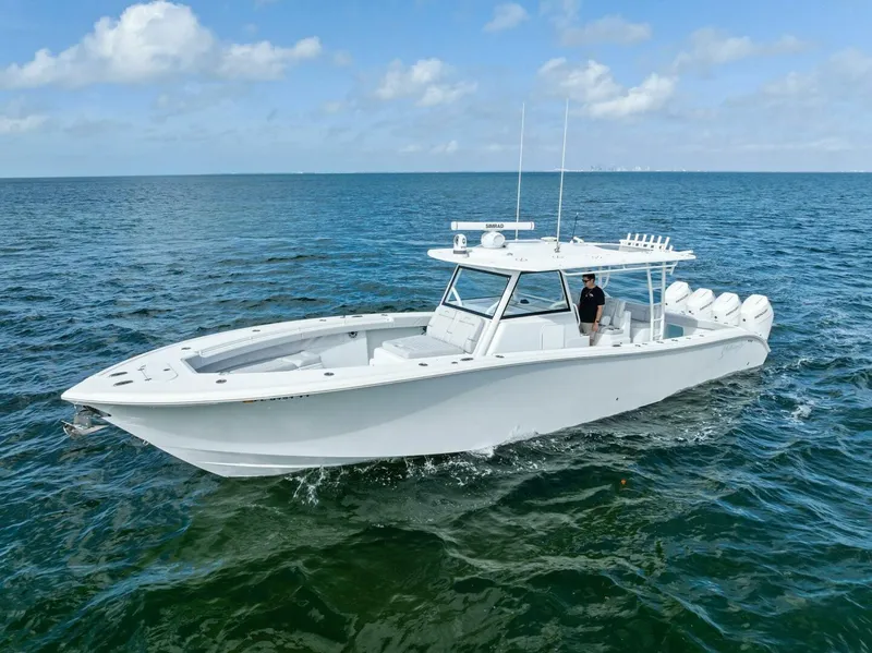Slide: The Image of Yellowfin 42 Offshore 2024 - 38