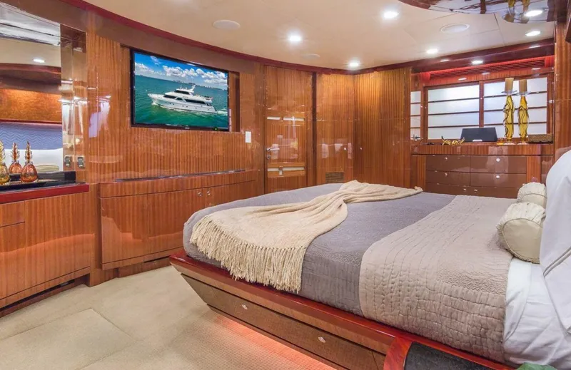 Slide: The Image of Ocean Alexander 100 Skylounge Megayacht 2008 - 11