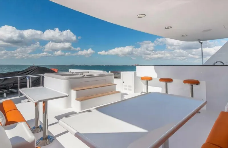 Slide: The Image of Ocean Alexander 100 Skylounge Megayacht 2008 - 28