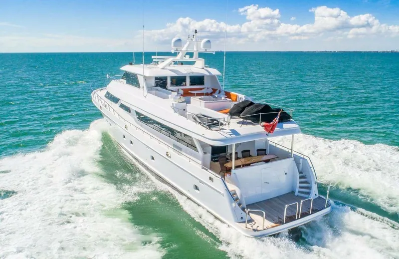 Slide: The Image of Ocean Alexander 100 Skylounge Megayacht 2008 - 36