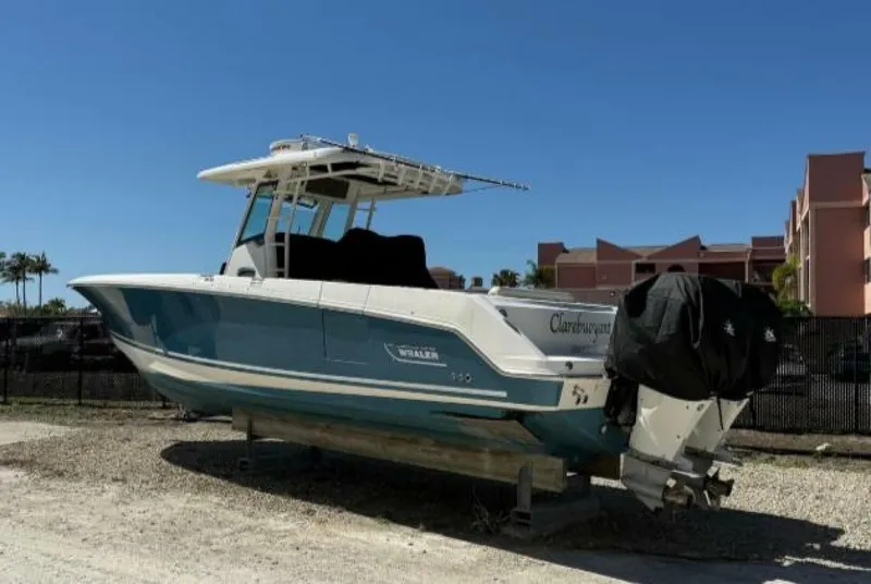 Slide: The Image of Boston Whaler 2018 - 2