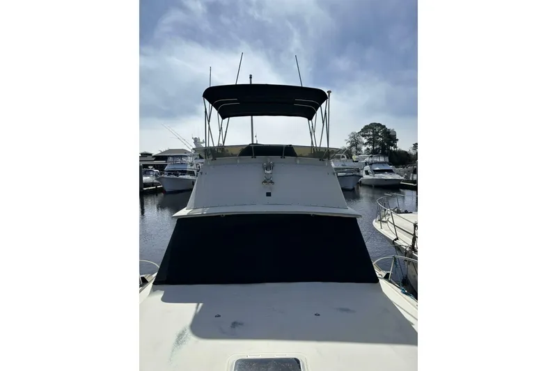 Slide: The Image of Chris-Craft 35 Commander 1969 - 2
