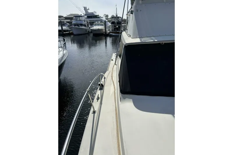Slide: The Image of Chris-Craft 35 Commander 1969 - 5