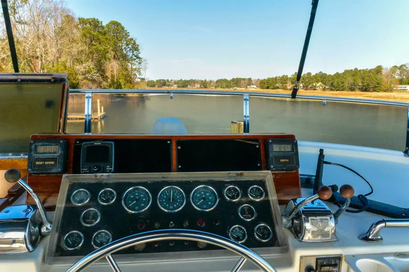 Slide: The Image of Ocean Alexander Mark II Pilothouse 1986 - 22
