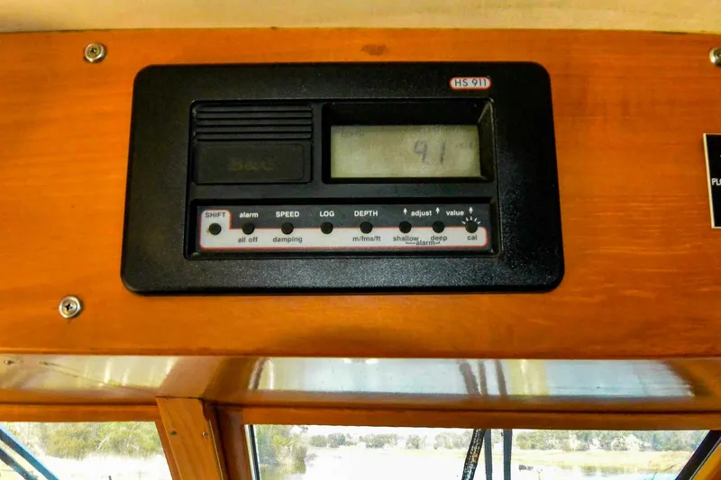 Slide: The Image of Ocean Alexander Mark II Pilothouse 1986 - 40