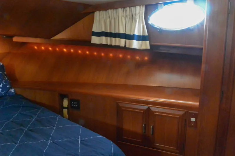 Slide: The Image of Ocean Alexander Mark II Pilothouse 1986 - 49