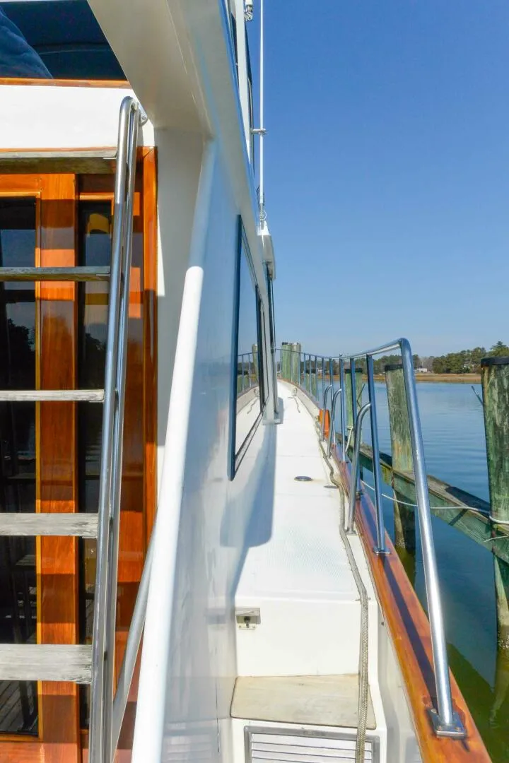 Slide: The Image of Ocean Alexander Mark II Pilothouse 1986 - 5