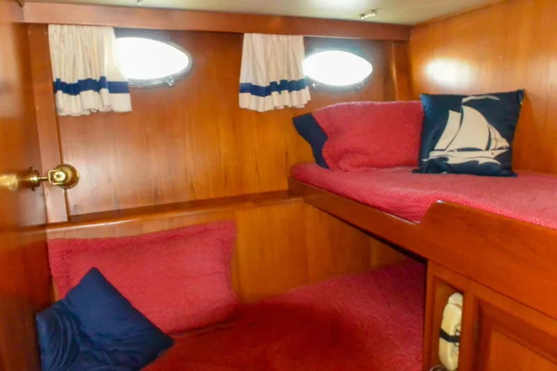 Slide: The Image of Ocean Alexander Mark II Pilothouse 1986 - 57