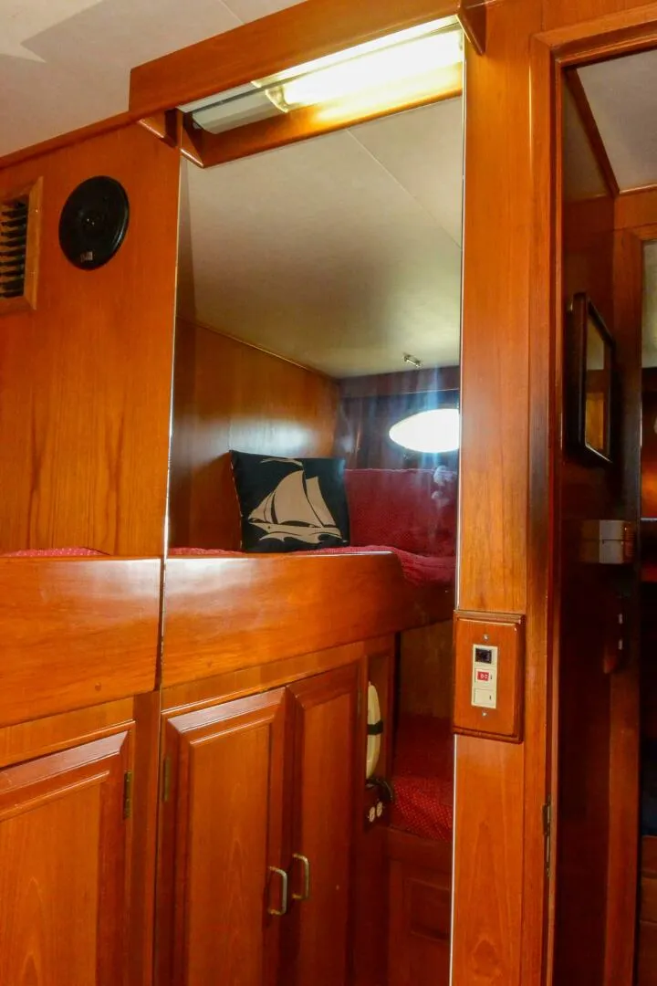 Slide: The Image of Ocean Alexander Mark II Pilothouse 1986 - 59