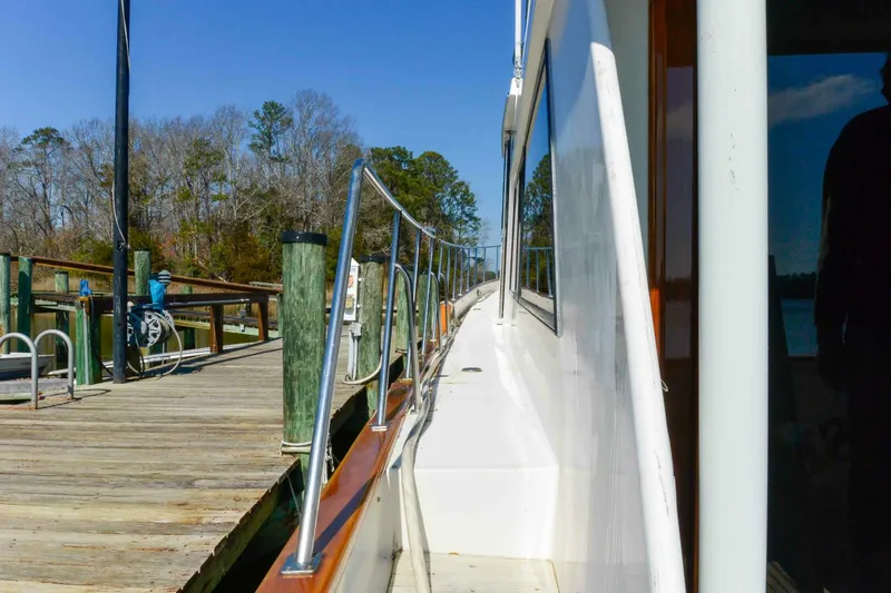 Slide: The Image of Ocean Alexander Mark II Pilothouse 1986 - 6