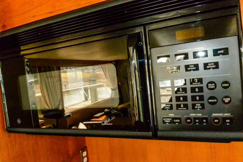 Slide: The Image of Ocean Alexander Mark II Pilothouse 1986 - 77