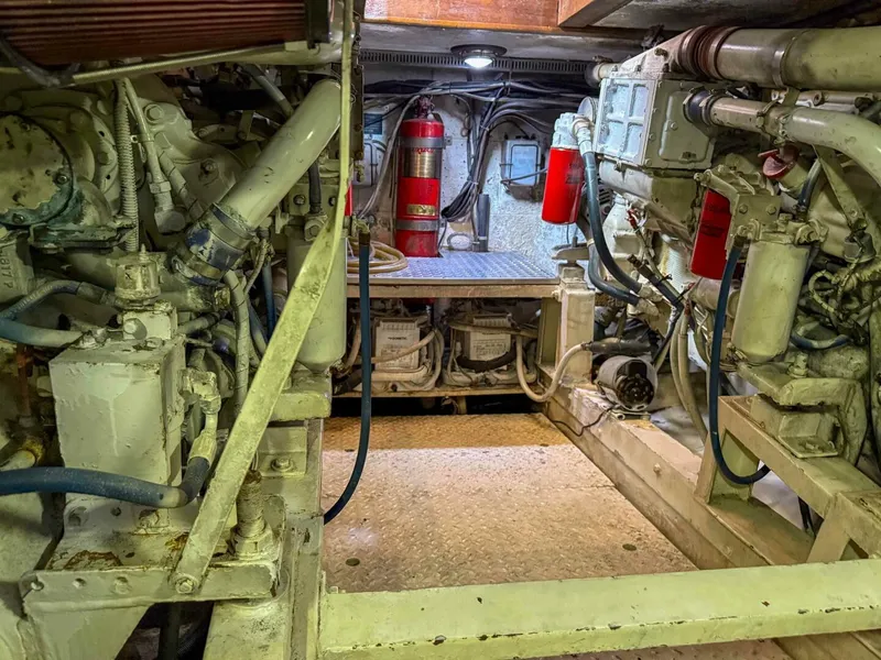 Slide: The Image of Ocean Alexander Mark II Pilothouse 1986 - 82