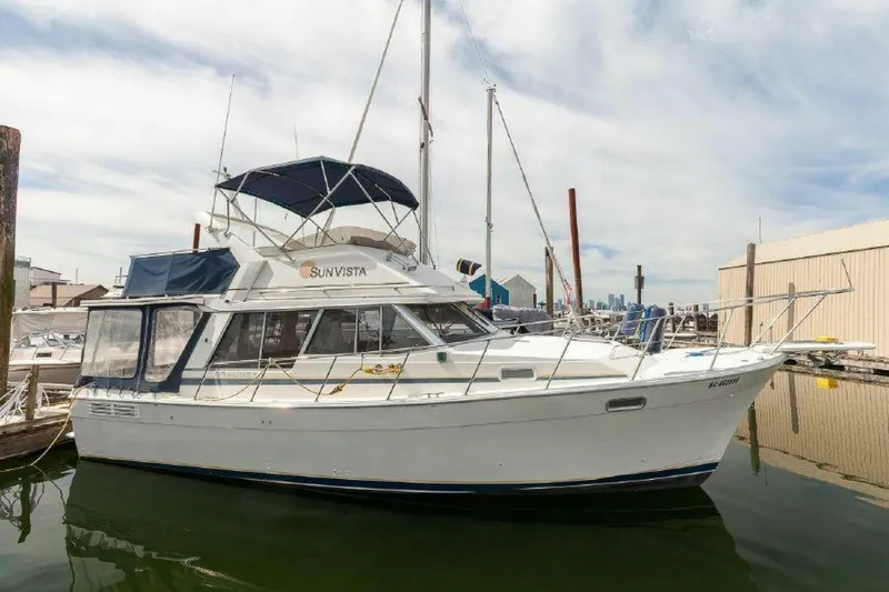 The Image of Bayliner 3270 Motoryacht 1987 - 0