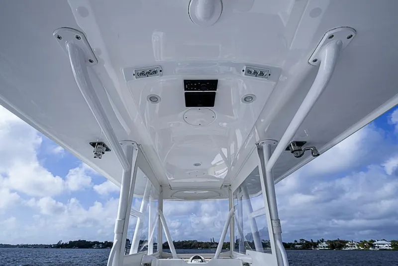 Slide: The Image of Invincible 33 Open Fisherman 2023 - 12