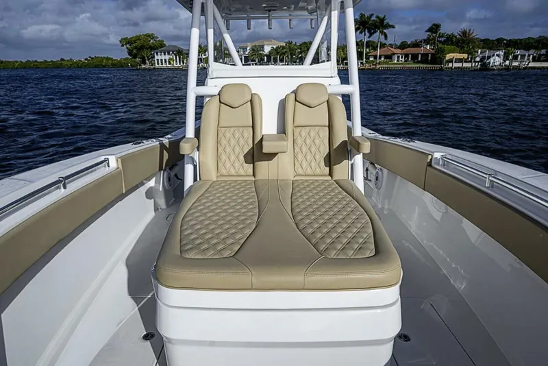 Slide: The Image of Invincible 33 Open Fisherman 2023 - 8