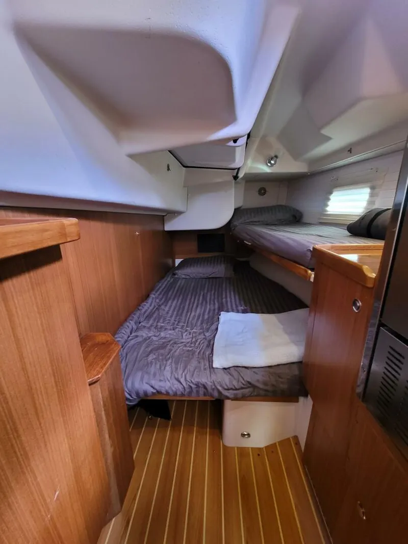 Slide: The Image of Catalina 445 2015 - 33