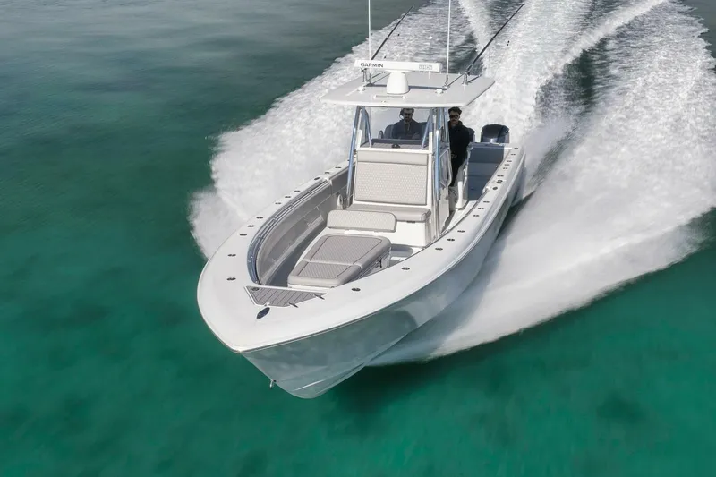 Slide: The Image of Contender 39 ST 2021 - 12