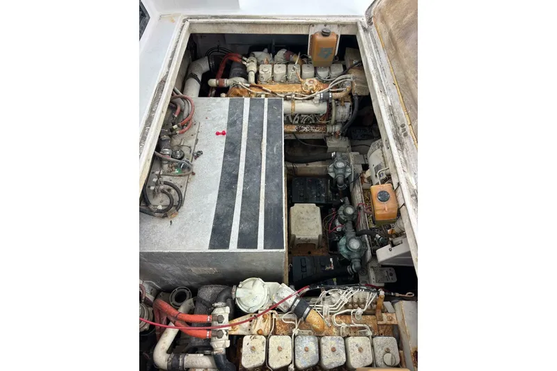 Slide: The Image of Harbor Master 52 Coastal Cruiser 1994 - 32