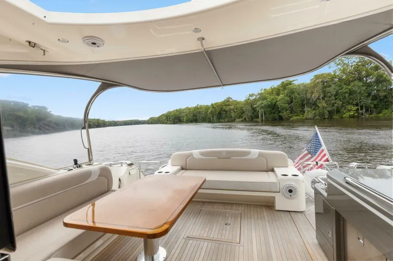 Slide: The Image of Riviera 5400 Sport Yacht Platinum Edition 2021 - 16