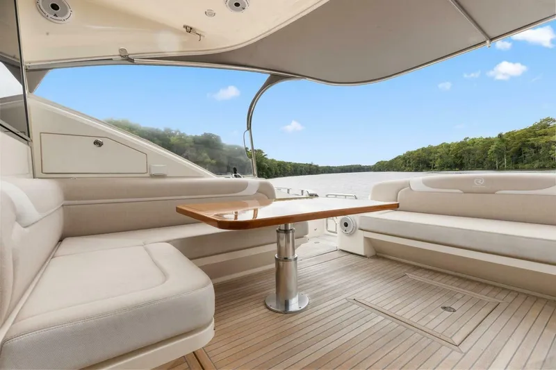 Slide: The Image of Riviera 5400 Sport Yacht Platinum Edition 2021 - 17