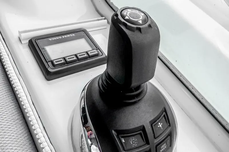 Slide: The Image of Riviera 5400 Sport Yacht Platinum Edition 2021 - 47