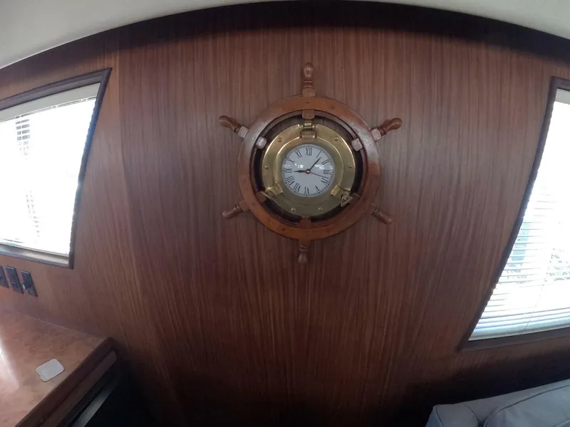 Slide: The Image of Hatteras 54MY 1987 - 14