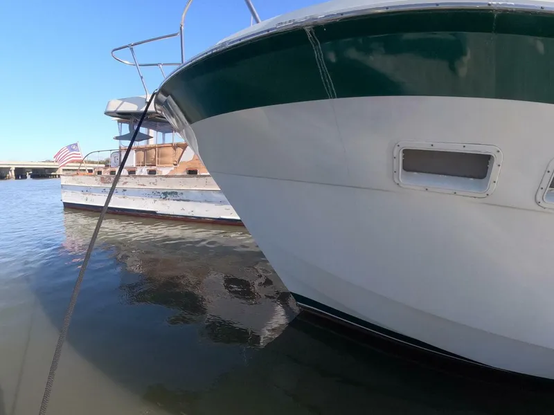 Slide: The Image of Hatteras 54MY 1987 - 35