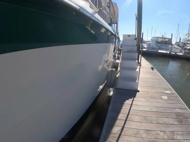 Slide: The Image of Hatteras 54MY 1987 - 36