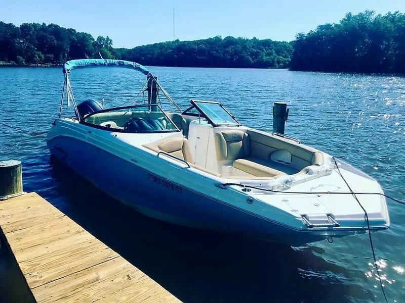Slide: The Image of NauticStar 243 DC 2019 - 5