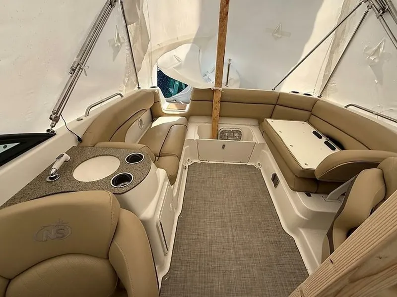 Slide: The Image of NauticStar 243 DC 2019 - 9