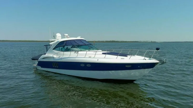 The Image of Cruisers 500 Express 2005 - 0