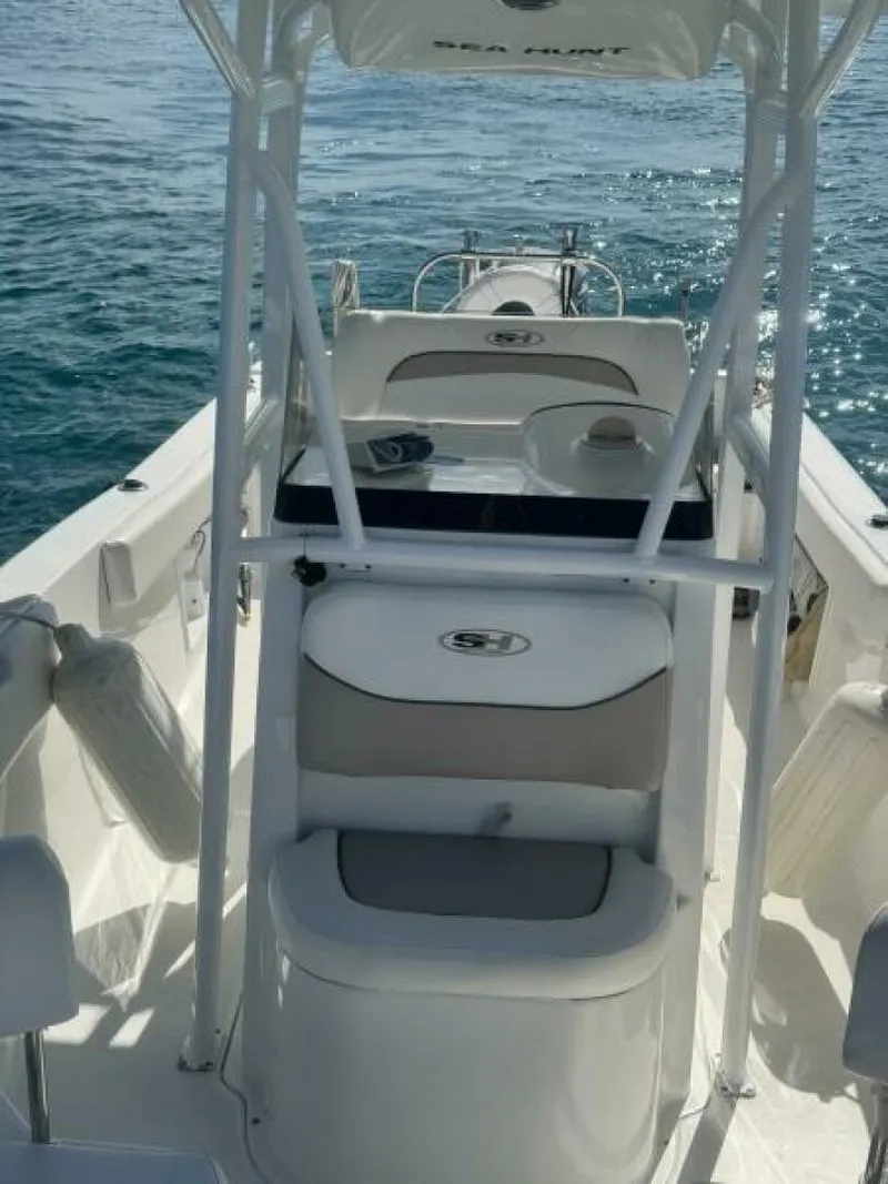 Slide: The Image of Sea Hunt 234 Ultra 2013 - 4
