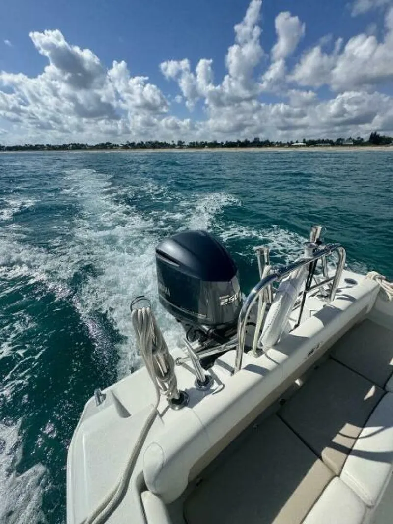 Slide: The Image of Sea Hunt 234 Ultra 2013 - 9