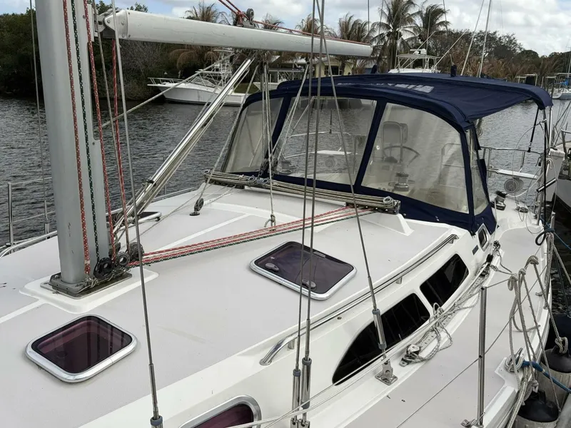 Slide: The Image of Catalina 350 2004 - 12