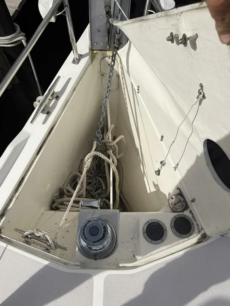 Slide: The Image of Catalina 350 2004 - 16