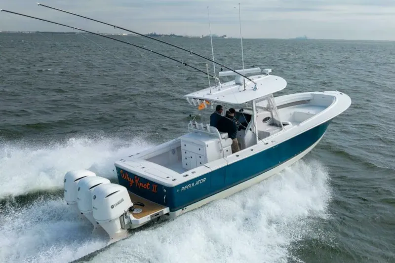 The Image of Regulator Marine 34 SS 2018 - 0