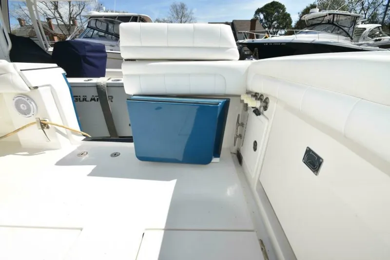 Slide: The Image of Regulator Marine 34 SS 2018 - 12