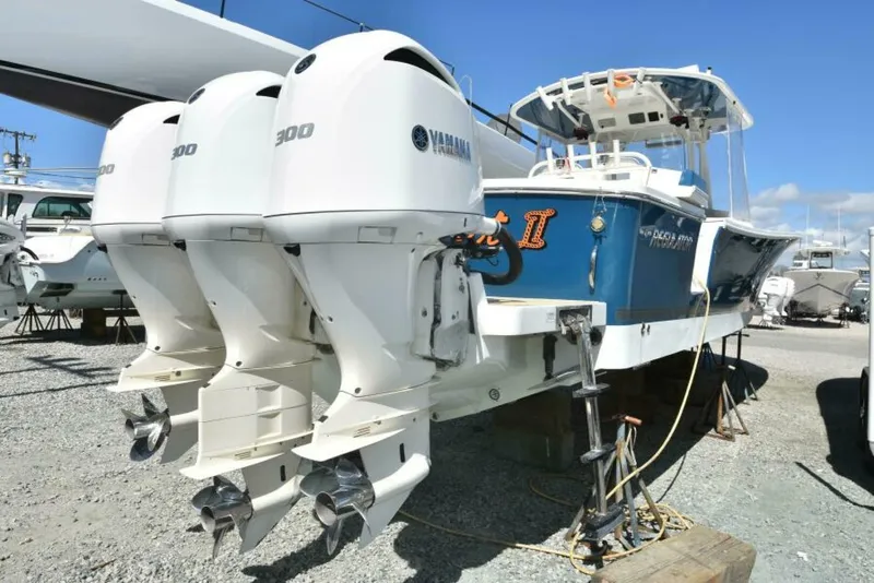 Slide: The Image of Regulator Marine 34 SS 2018 - 8