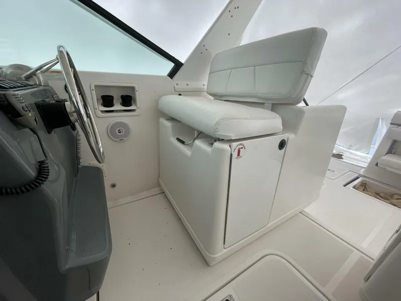 Slide: The Image of Tiara 3100 Open 2003 - 5