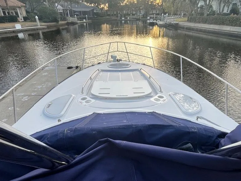 Slide: The Image of Monterey 335 Sport Yacht 2018 - 11