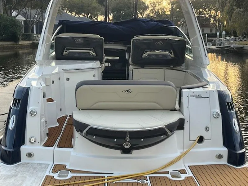 Slide: The Image of Monterey 335 Sport Yacht 2018 - 29
