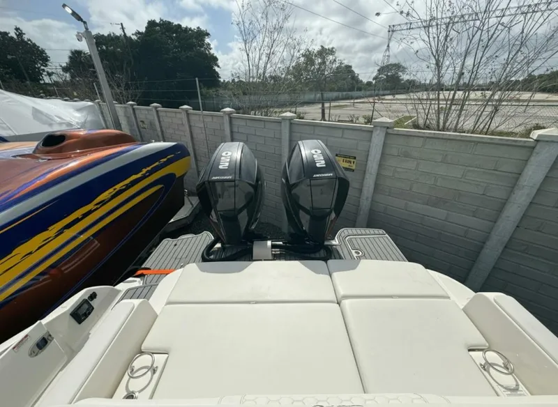 Slide: The Image of Sea Ray SDX 290 Outboard 2018 - 2