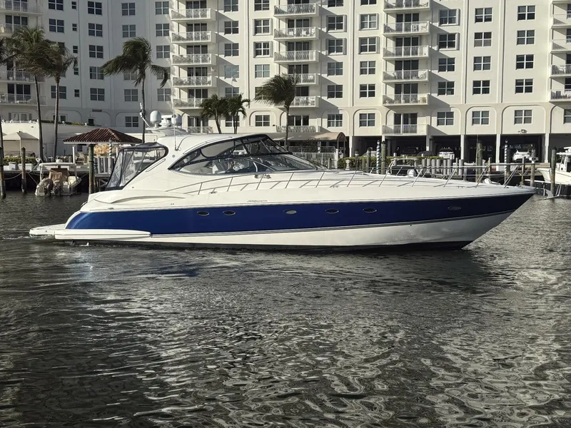 The Image of Cruisers 560 Express 2007 - 0