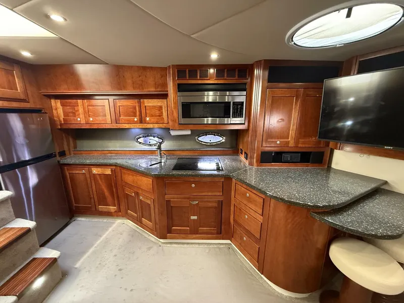 Slide: The Image of Cruisers 560 Express 2007 - 14