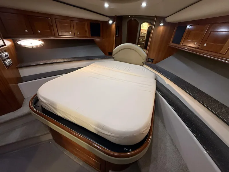 Slide: The Image of Cruisers 560 Express 2007 - 16