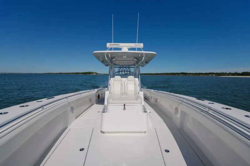 Slide: The Image of Sea Hunter 38 CTS 2023 - 12