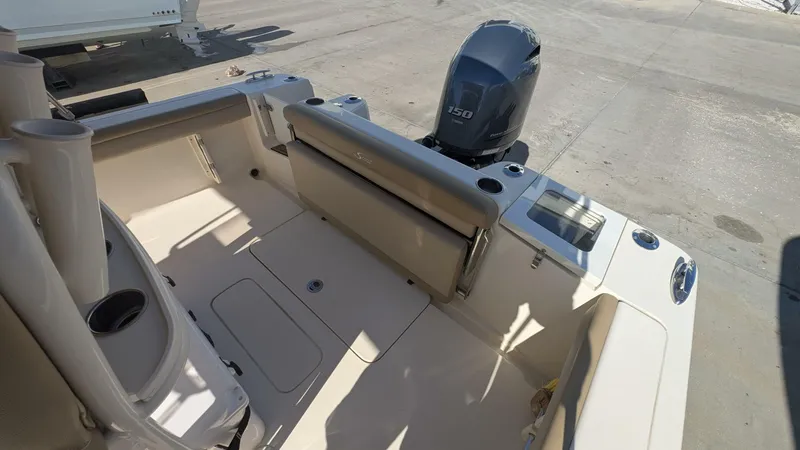 Slide: The Image of Scout 215xsf 2019 - 20