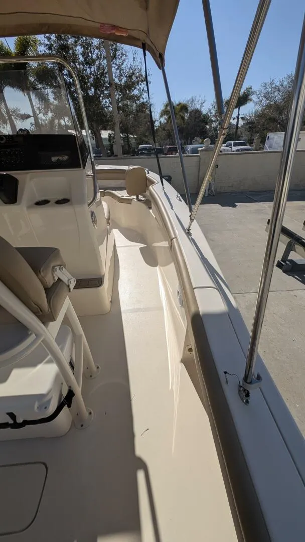 Slide: The Image of Scout 215xsf 2019 - 36