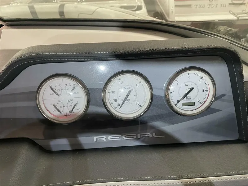 Slide: The Image of Regal 2300 2019 - 16