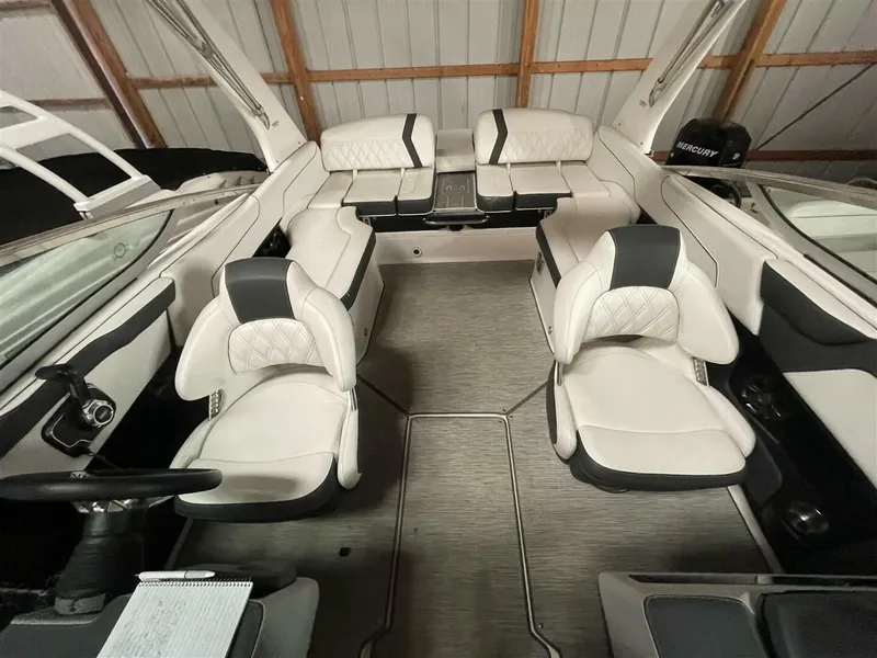 Slide: The Image of Regal 2300 2019 - 9